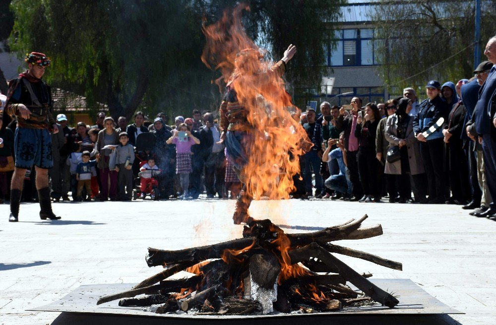 Nevruz İncirliova’da Coşkuyla Kutlandı.