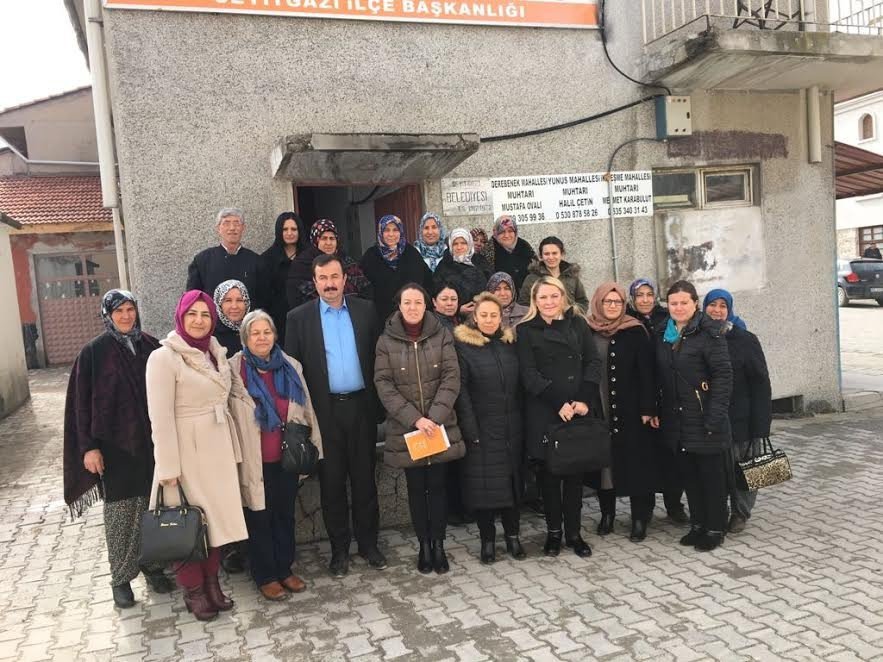 Ak Parti Eskişehir İl Kadın Kolları Referandum Çalışmalarını Sürdürüyor