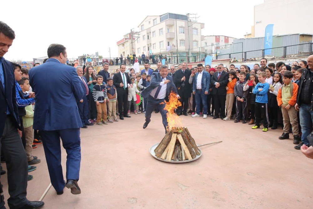 Darıca’da Nevruz Coşkuyla Kutlandı