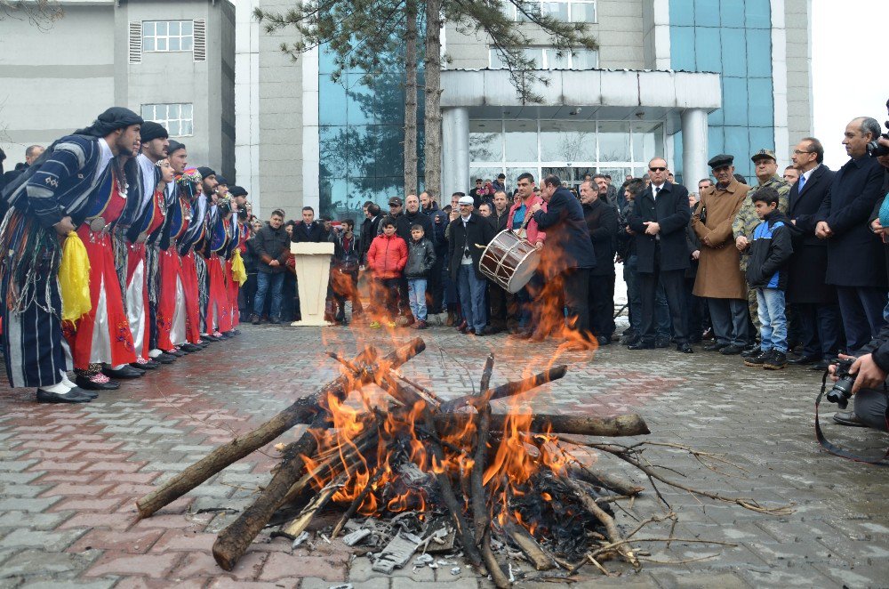 Muş’ta Nevruz Bayramı Törenle Kutlandı