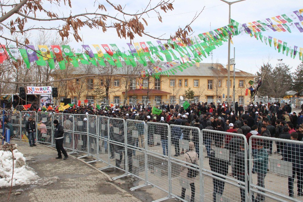 Muş’ta Nevruz Kutlaması