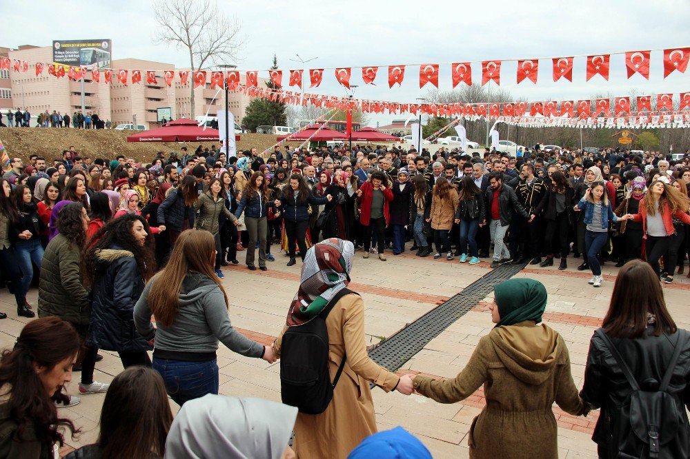 Omü’de Nevruz Bayramı Coşkuyla Kutlandı