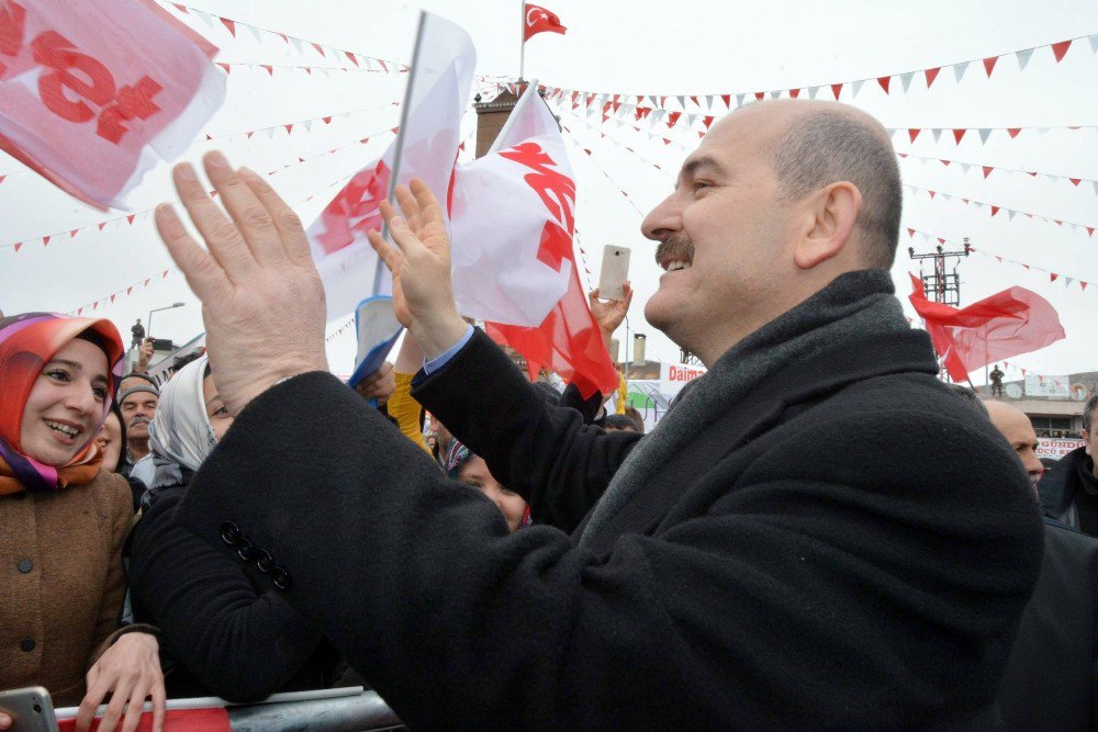 Bakan Soylu Eruh’ta Referandum Mitingine Katıldı