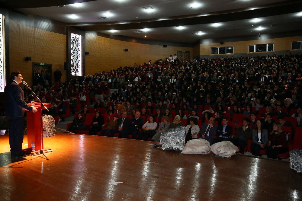 Çanakkale Destanı Keçiören’de Sahnelendi