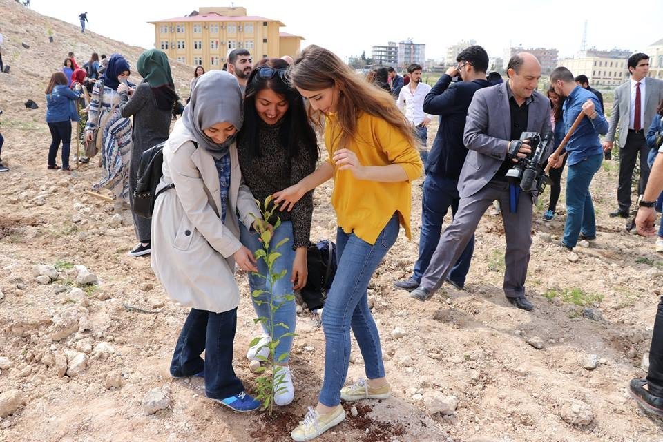 Toros Üniversitesi Öğrencilerinden Toroslar’a Hatıra Ormanı