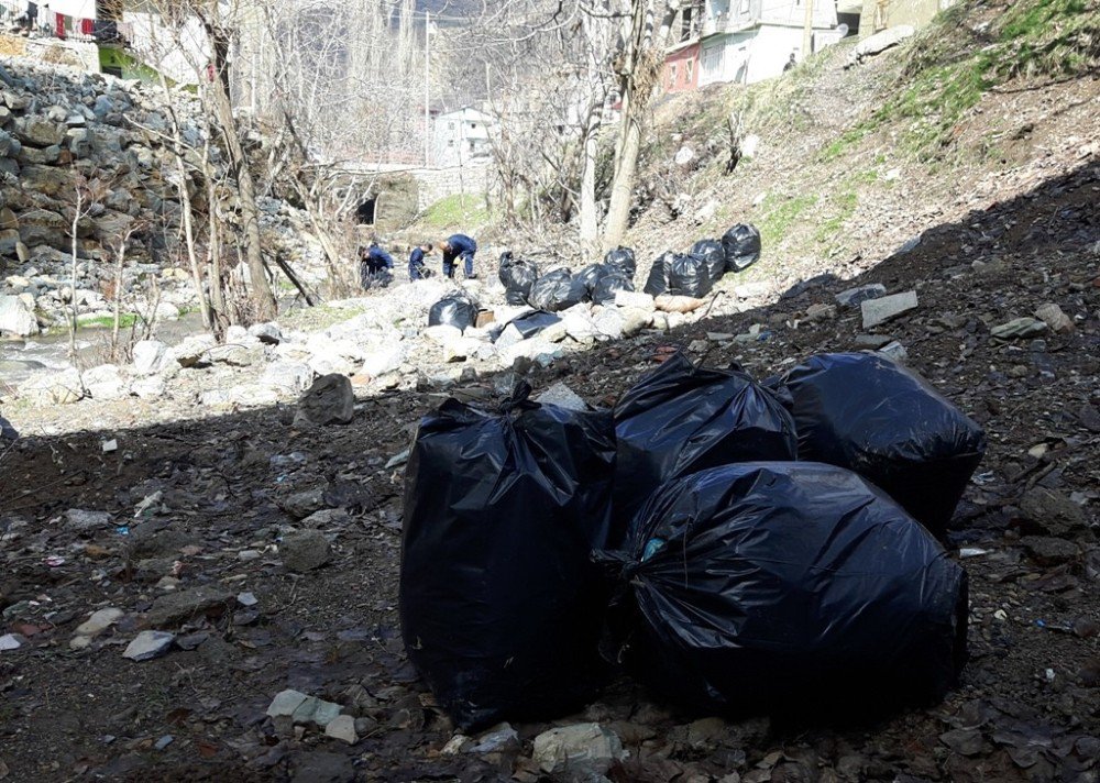 Uludere Belediyesi Temizlik Çalışması Başlattı