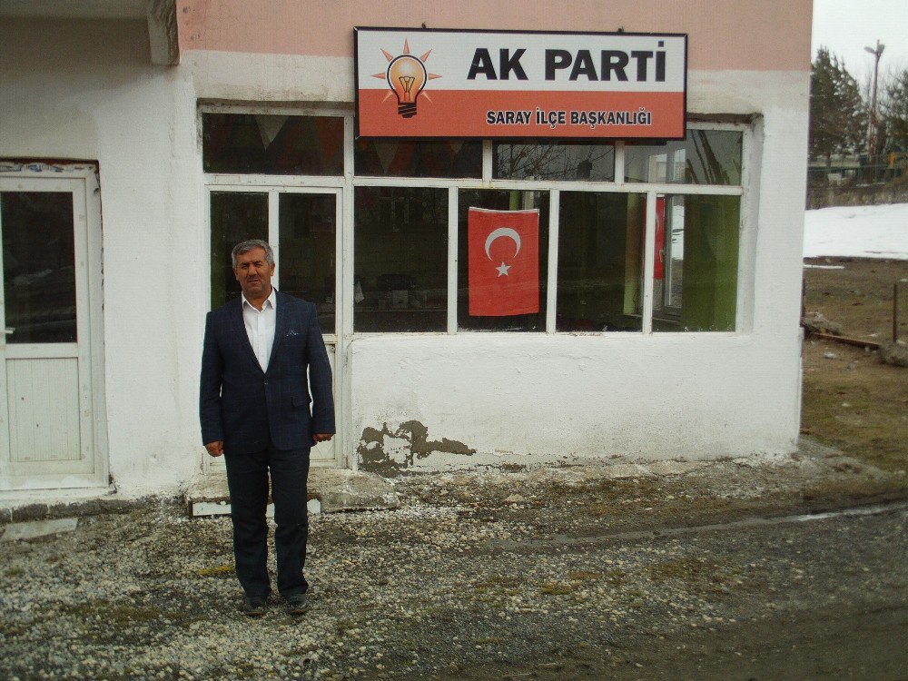 Ak Partili Başkan Evini Parti Bürosu Yaptı