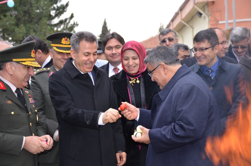 Bilecik’te Protokol Üyelerin Nevruz Coşkusu