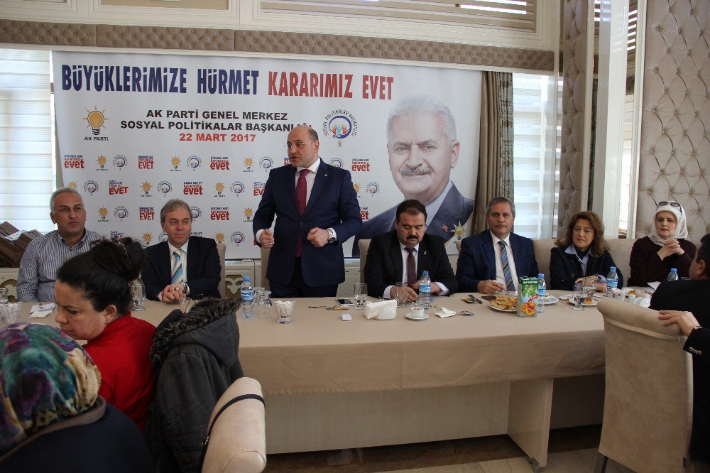 Ak Parti’den ’Büyüklerimize Hürmet Kararımız Evet’ Programı