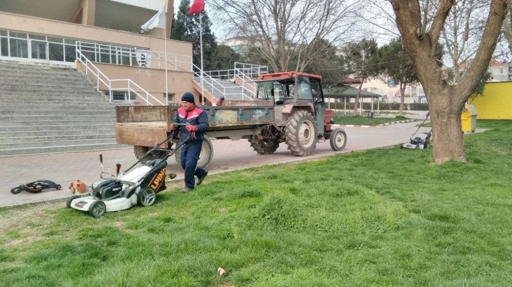 Alaşehir Belediyesi’nden Hummalı Çalışma