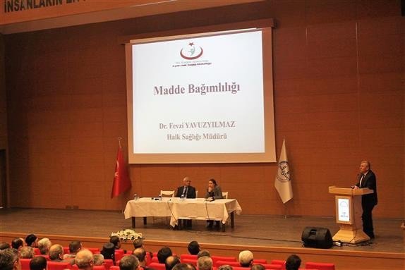 Aydın’da Uyuşturucu Ve Madde Bağımlılığı Paneli Düzenlendi