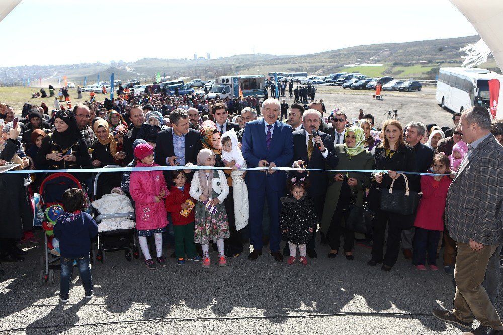 Başakşehir’de Her Yeni Doğana Bir Fidan