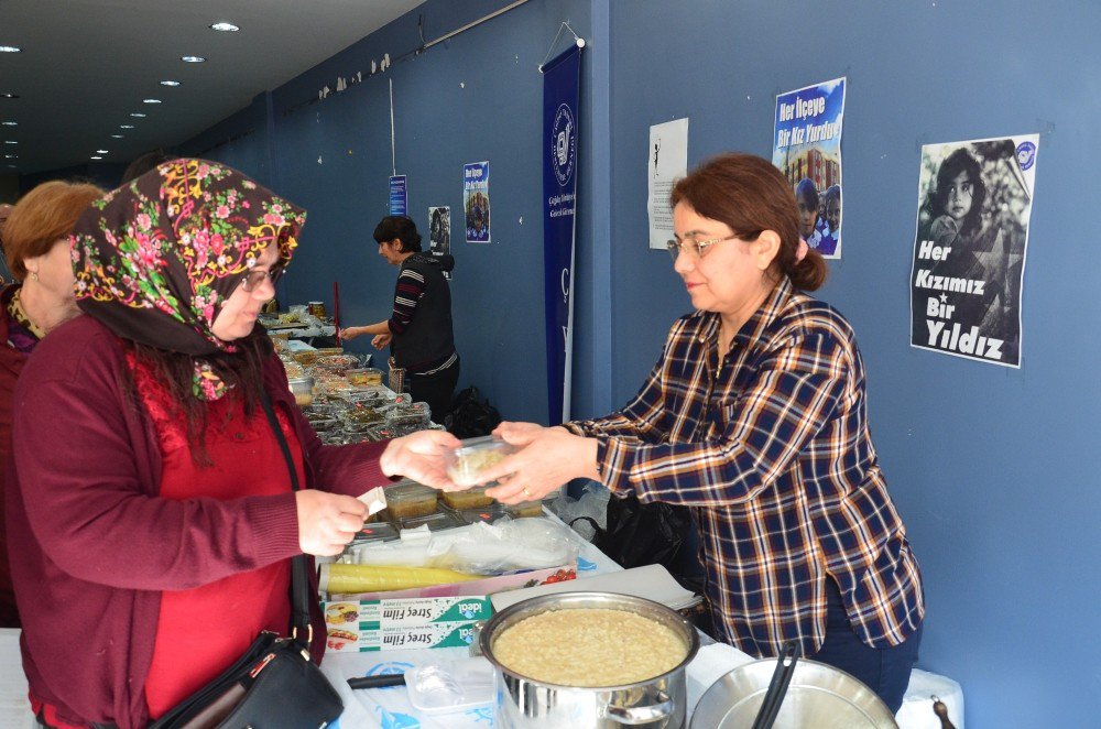 Çydd’den Kız Çocukları İçin Kermes