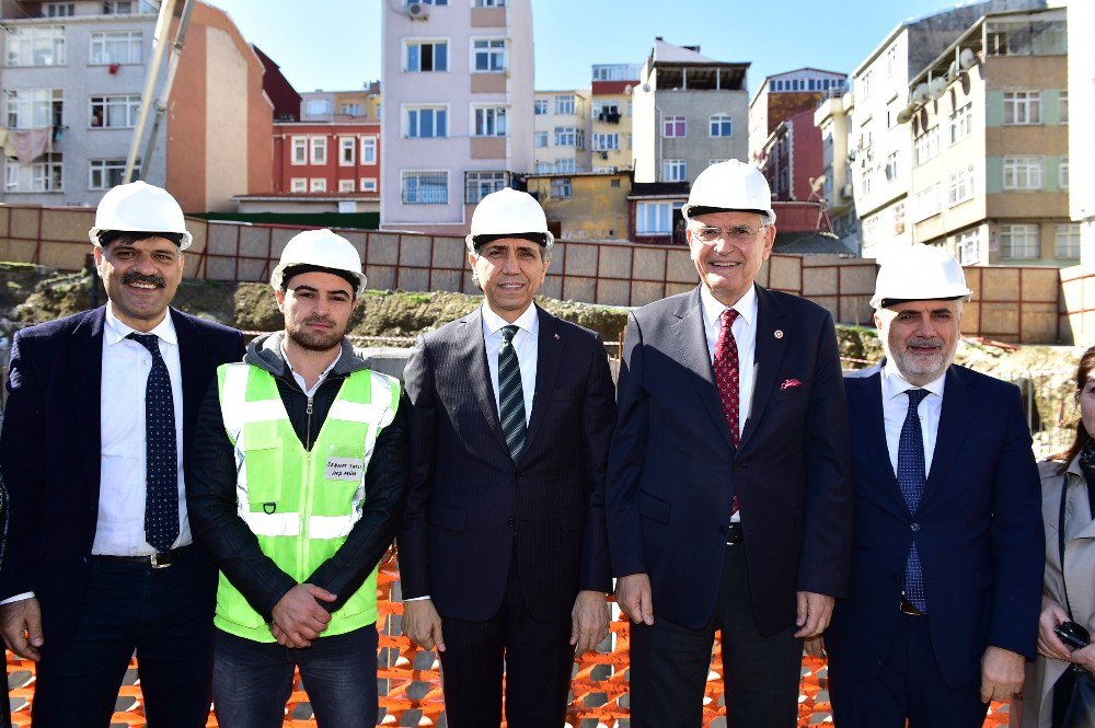 Fatih Belediyesi, İlçedeki 7’nci Semt Konağının Temelini Attı