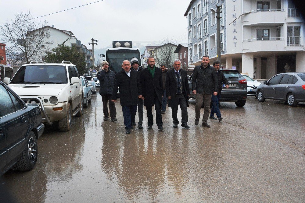 İzmit’te Mahalle Turu Yeşilova’da Devam Etti