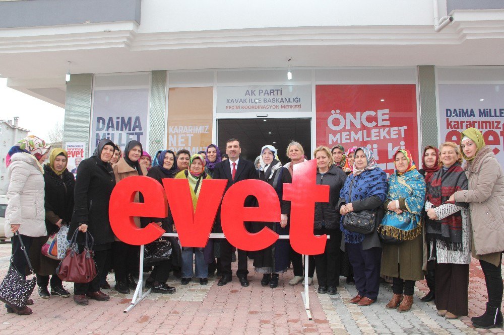 Kadınlardan Kavak’a "Evet" Çıkarması