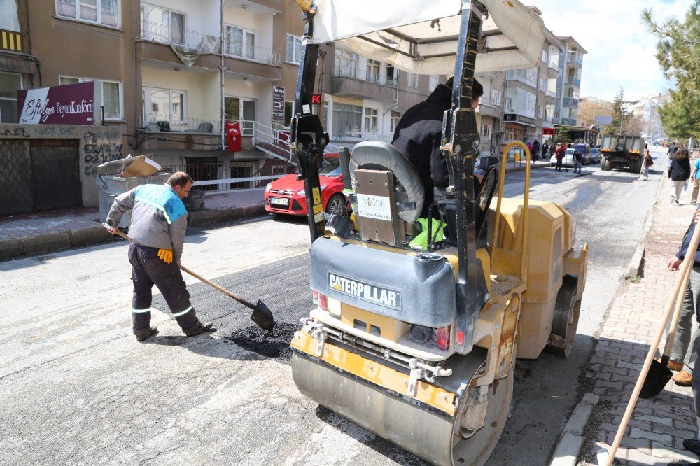 Niğde Belediyesi Asfalt Sezonunu Açtı