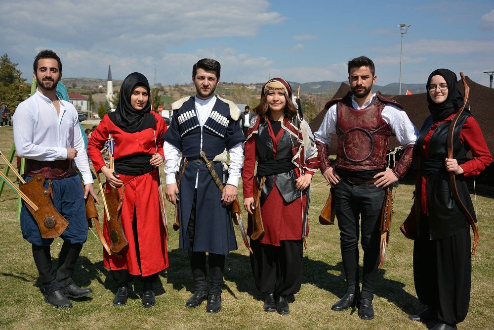 Uşak Üniversitesi’nde Geleneksel Okçuluğu Yaşatıyorlar