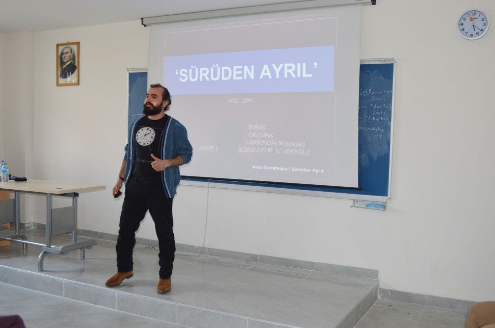 Smyo’da ‘Sürüden Ayrıl’ İsimli Seminer Düzenlendi