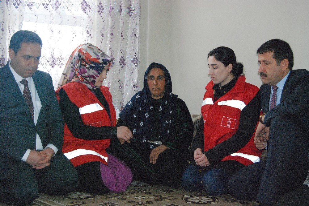 Acı Haber Şehit Ailesine Verildi