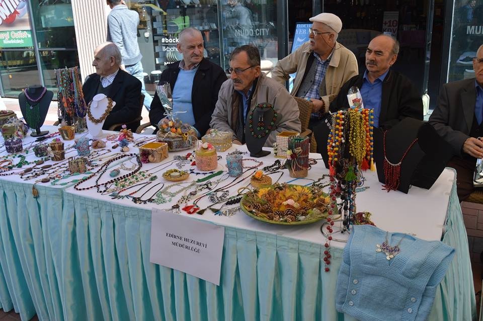 Edirne’de Huzurevi Sakinlerinin Sergisi Beğeni Topladı