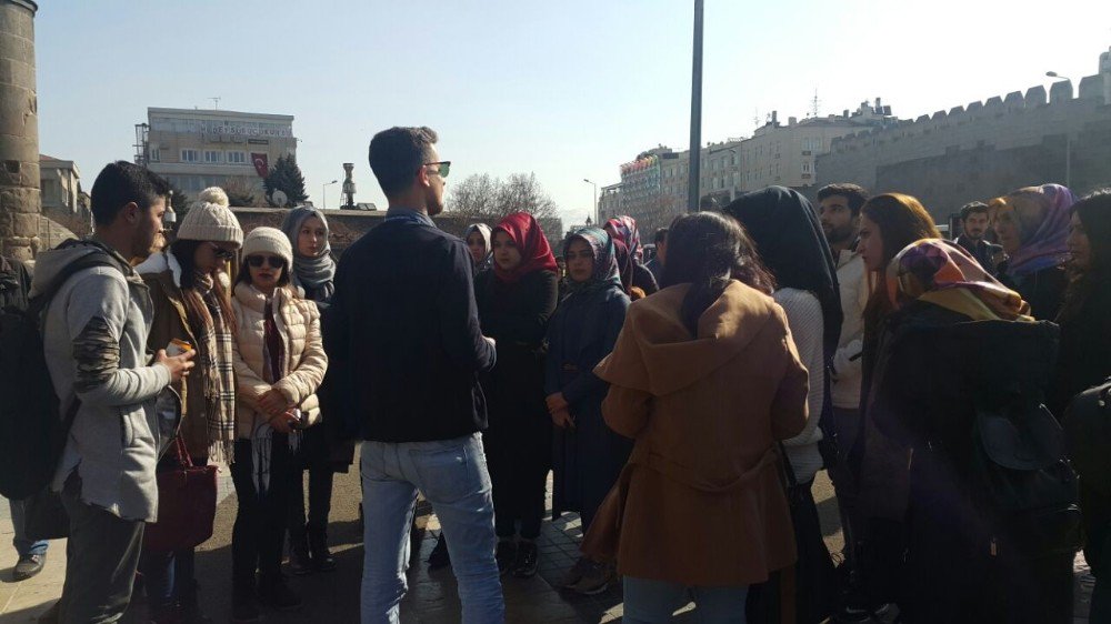 Üniversite Öğrencileri Kapadokya Ve Erciyes’i Gezdi