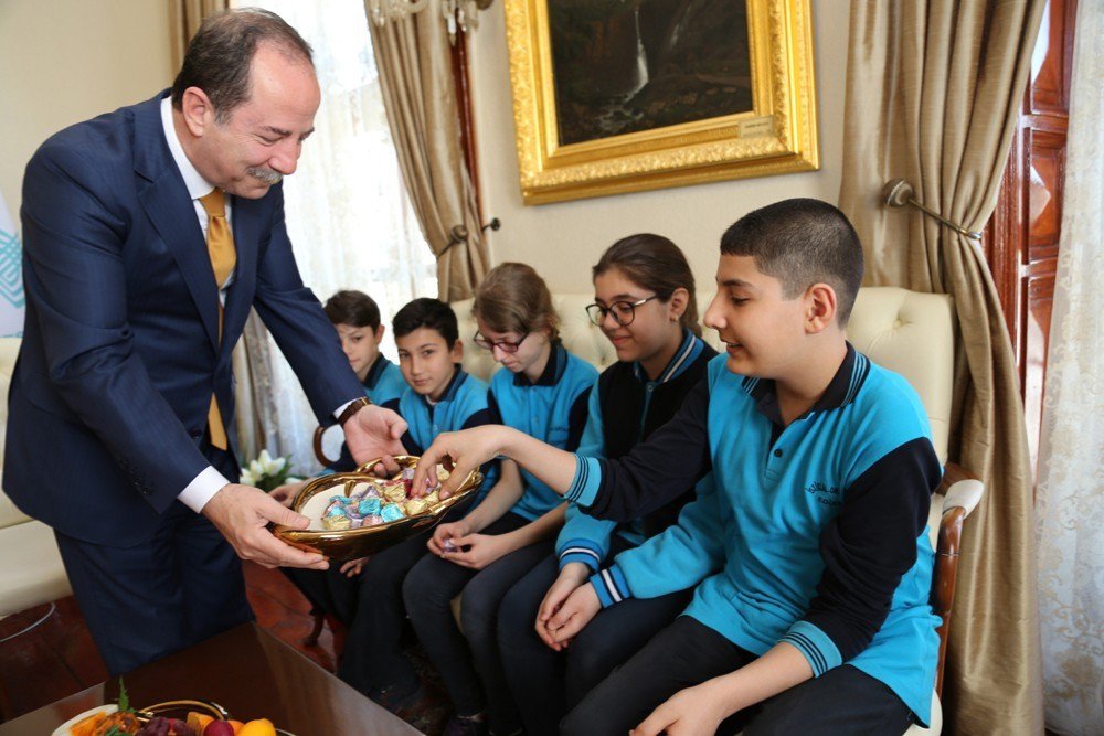 Öğrenciler, Başkan Gürkan’a Merak Ettiklerini Sordu