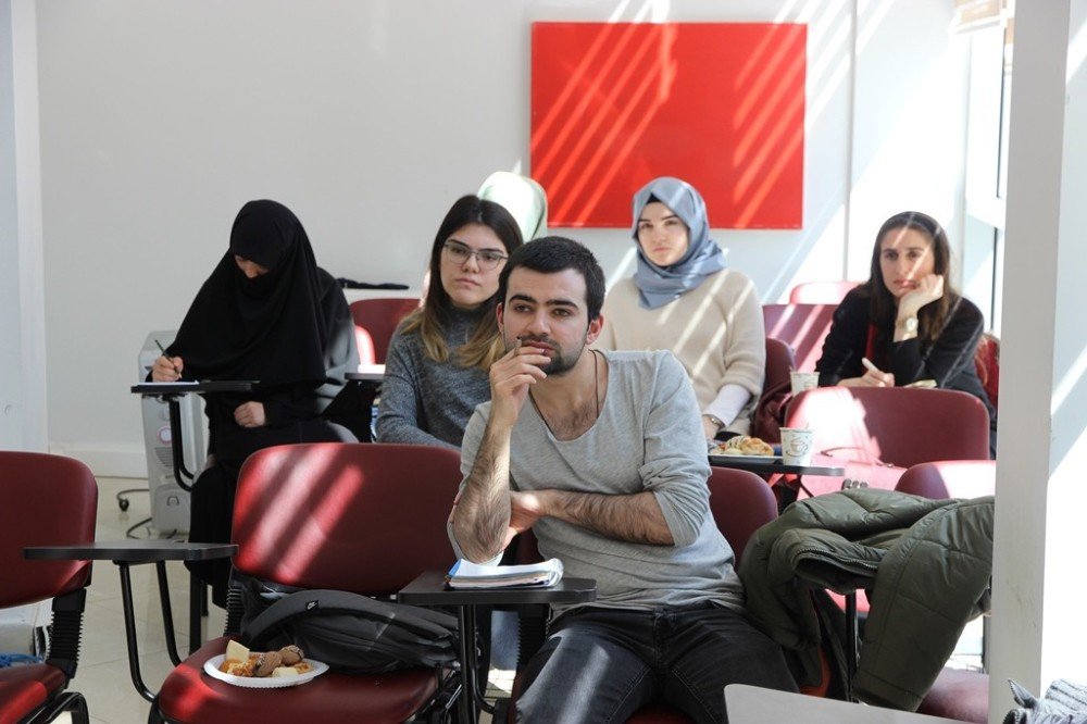 Akademi Üniversite’nin Bahar Dönemi Dersleri Başladı