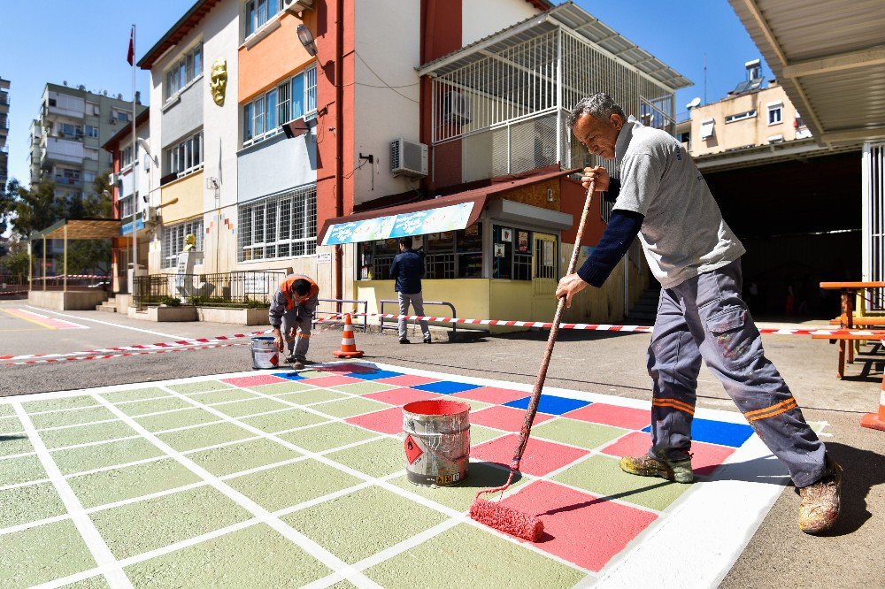 Muratpaşa’dan Okullara Bakım