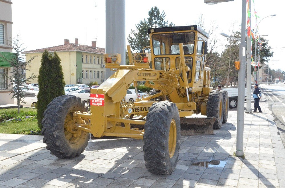 Yeşilyurt’ta Greyder Sevinci