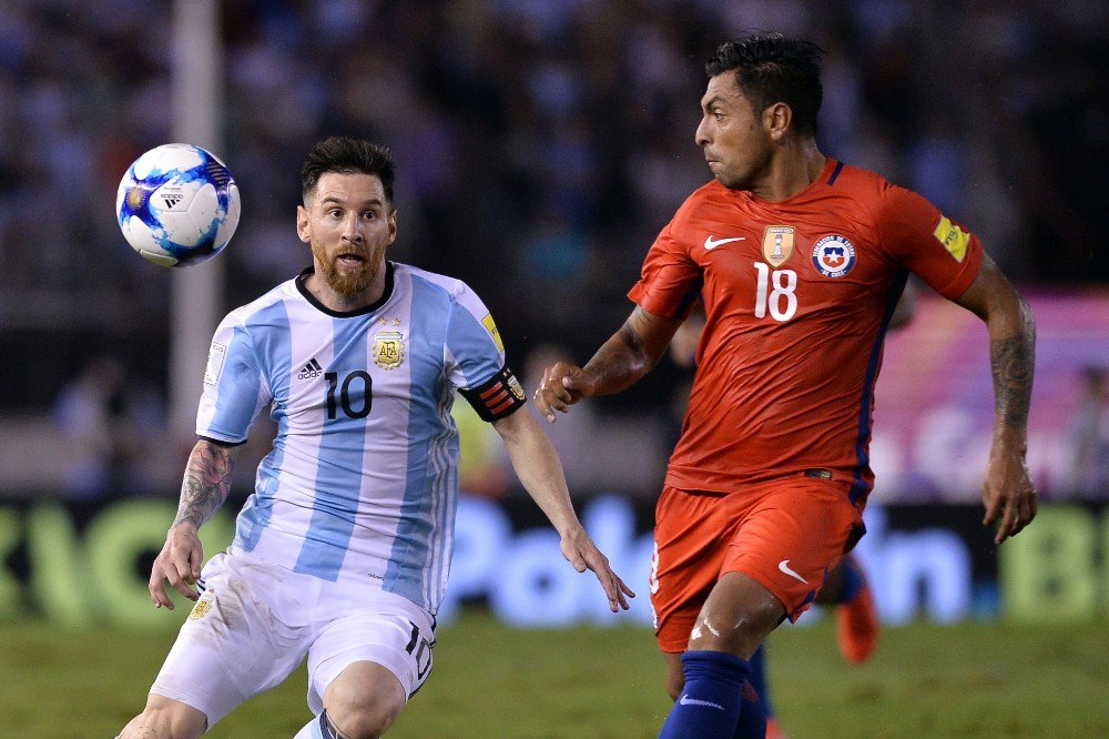 Arjantin’i Messi Sırtladı