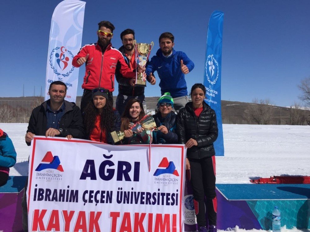 Ağrı İbrahim Çeçen Üniversitesi Öğrencileri Kayaklı Koşuda Türkiye Şampiyonu Oldu