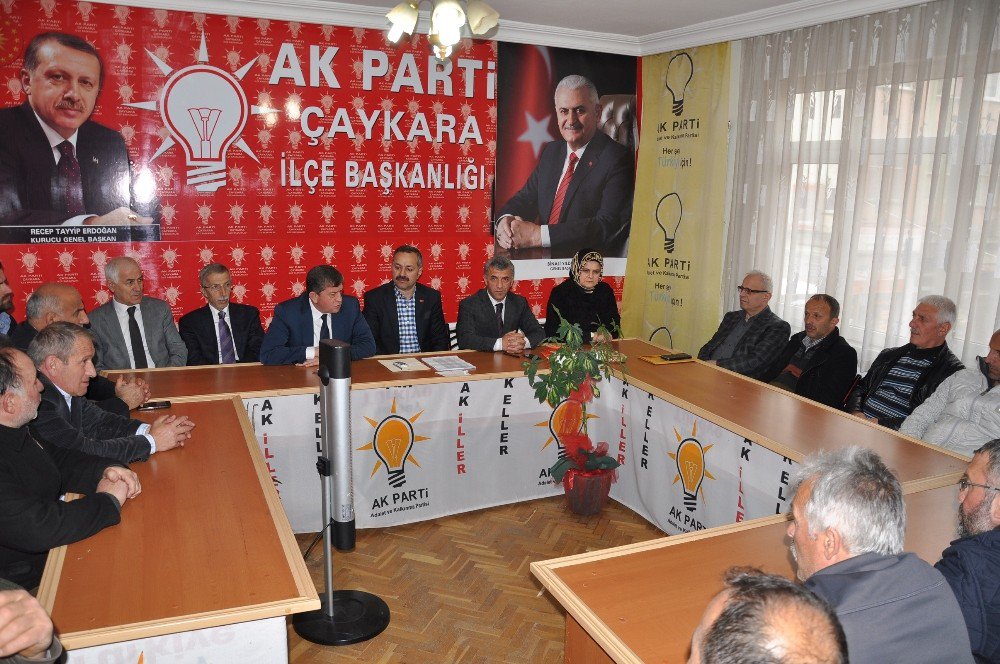 Ak Parti İl Başkanı Revi Çaykara’da Anayasa Değişikliğini Anlattı