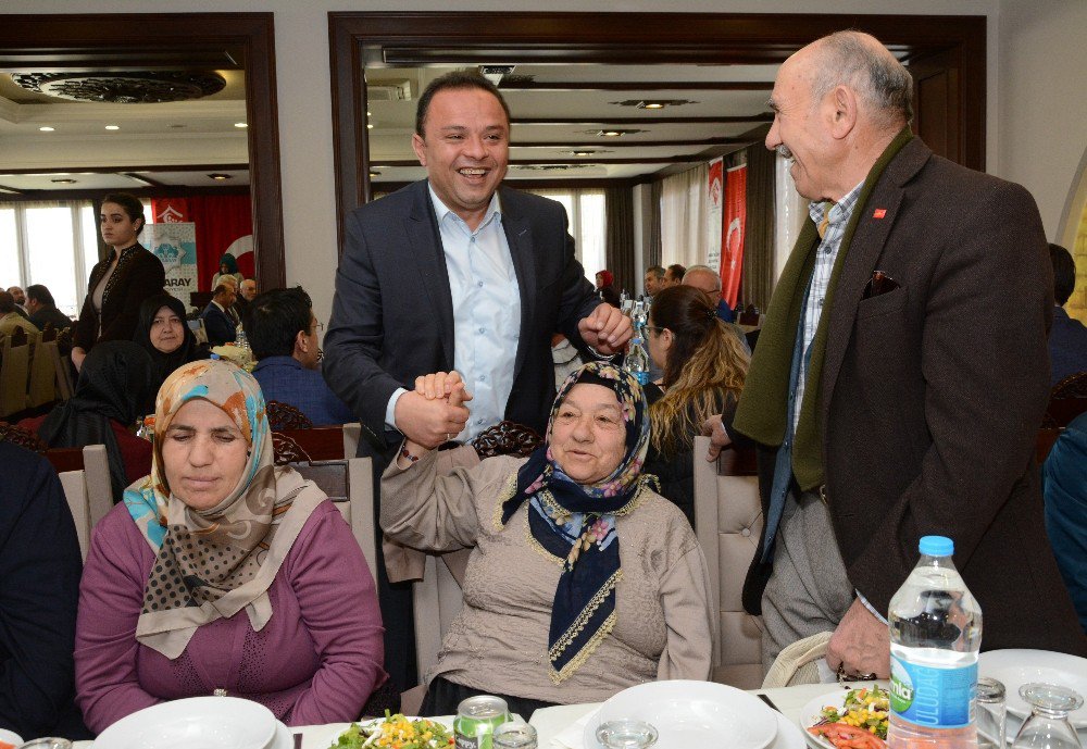 Aksaray’da Protokol Üyeleri Şehit Yakınlarıyla Buluştu