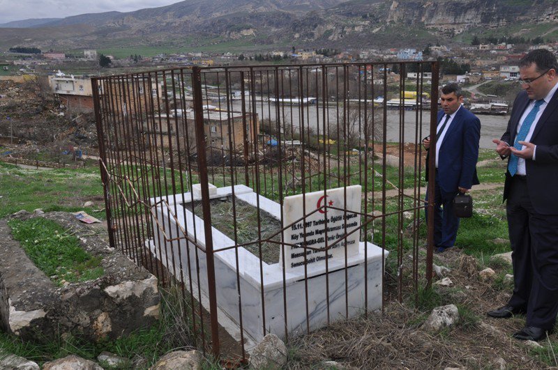 Hasankeyf’te Şehitlere Vefa