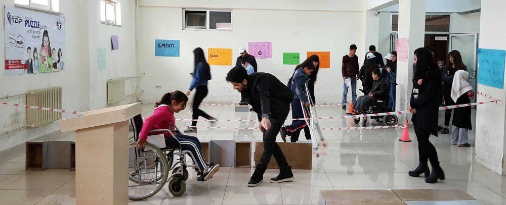 Gaziantep’te Ortaokul Öğrencilerine Engelsiz Yaşam Parkuru