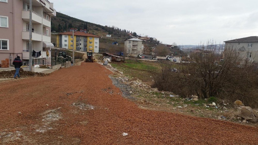 İzmit’te Yol Açma Ve Korkuluk Çalışması