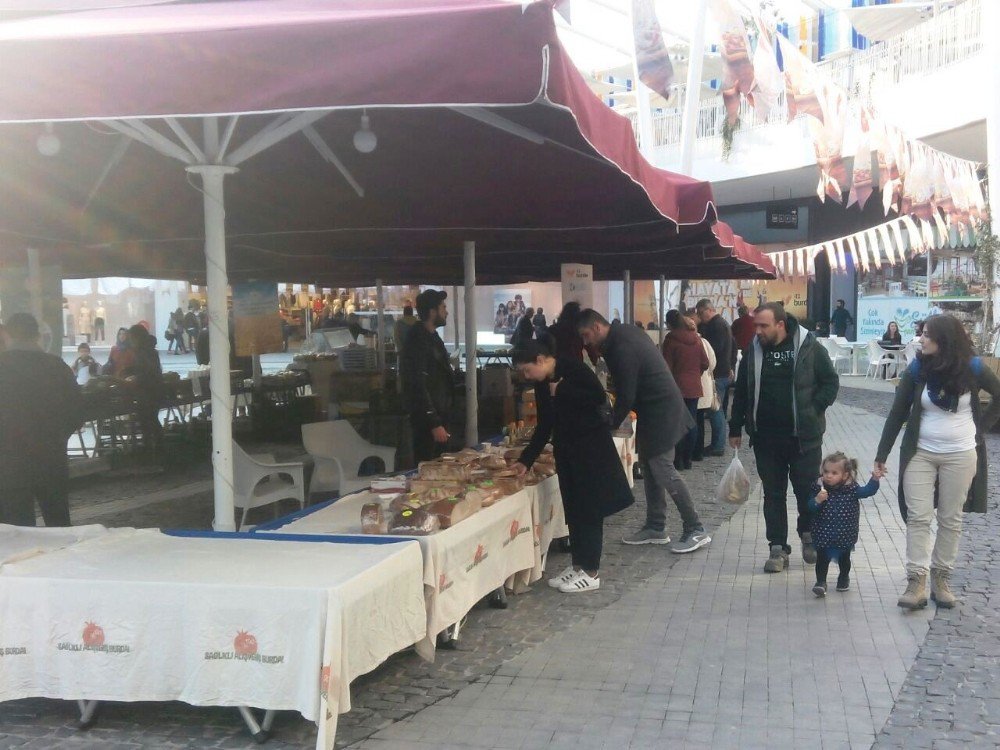 Ekolojik Pazara Vatandaşlardan Büyük İlgi