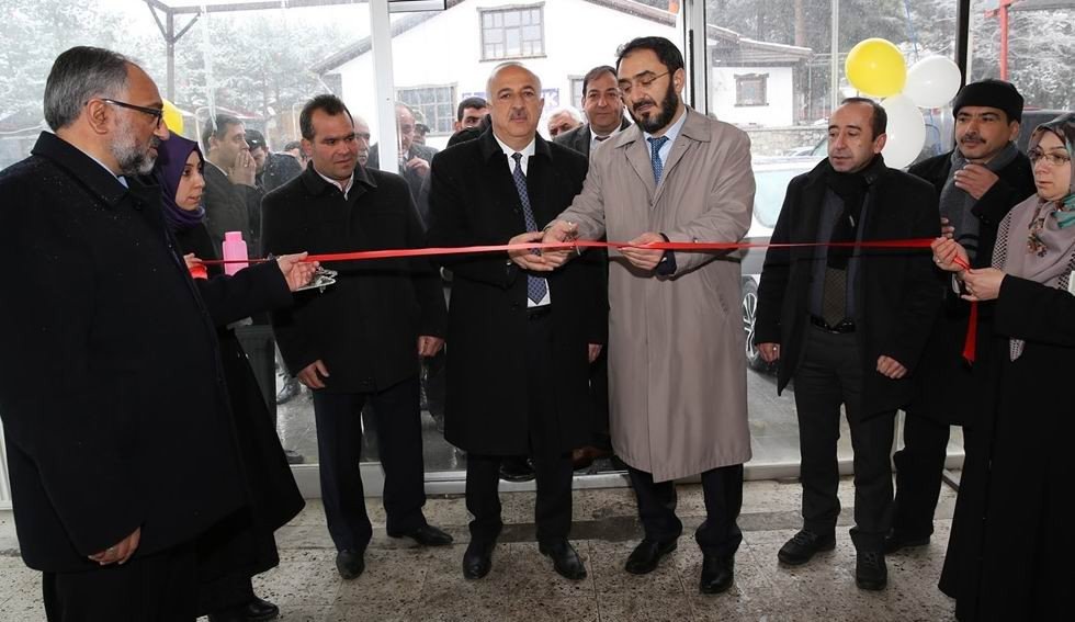 Üzümlü’de Kuran Kursları Yararına Kermes