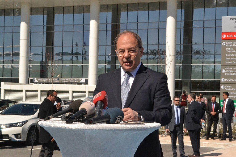 Sağlık Bakanı Akdağ, Isparta Şehir Hastanesini İnceledi