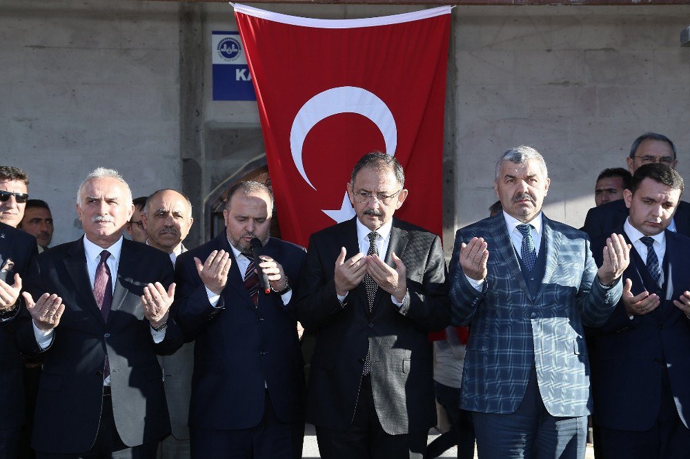 Bakan Özhaseki Ve Başkan Çelik Yeşilhisar’da