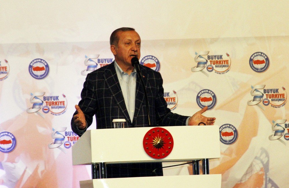 Cumhurbaşkanı Erdoğan: "Fatih Gemiyi Karadan Yürüttü, Biz Denizin Altından"