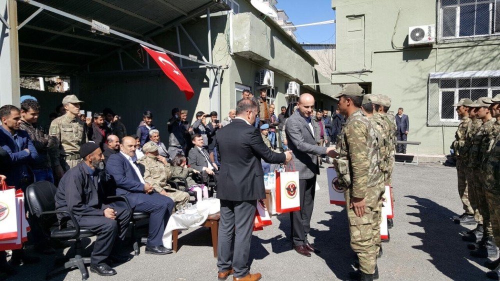 Kulp’ta Güvenlik Korucuları Yemin Ederek Göreve Başladı