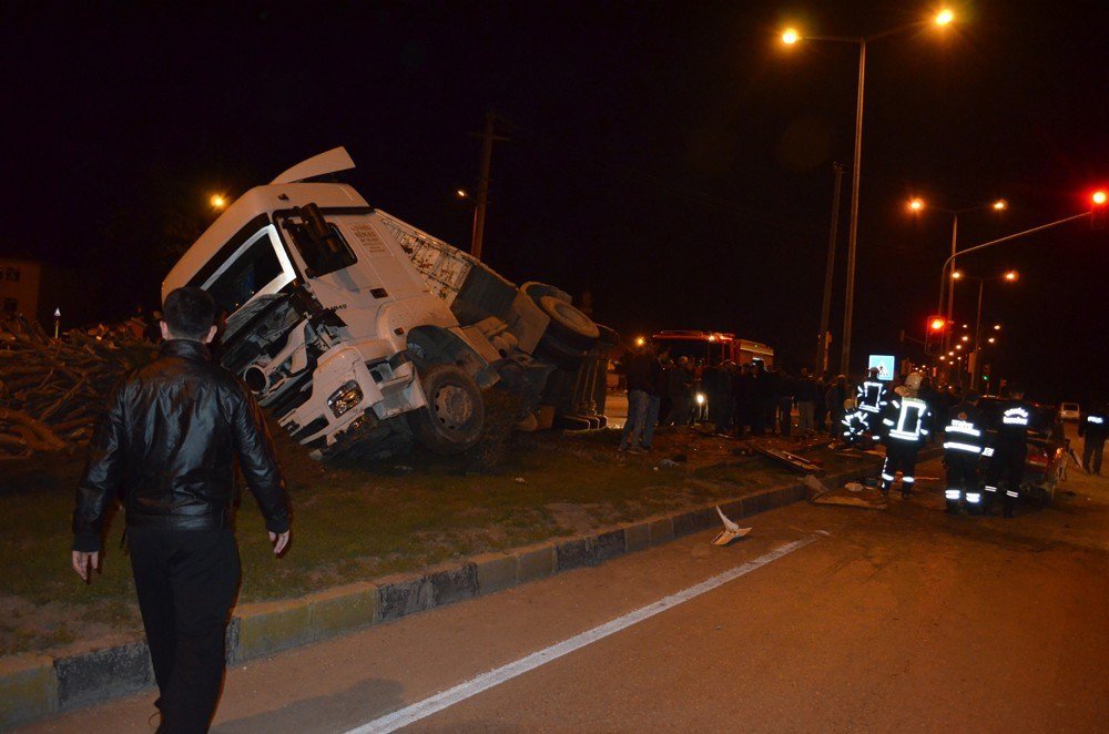 Kaza Anı Güvenlik Kameralarına Yansıdı