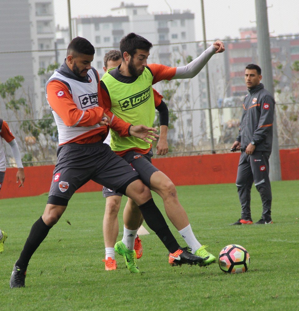 Adanaspor, Galatasaray Maçı Hazırlıklarını Sürdürüyor