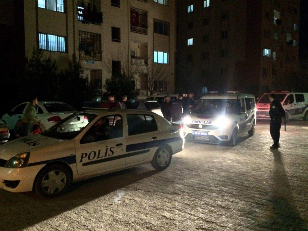 Polise Mukavemet Gösteren 4 Şahıs Gözaltına Alındı