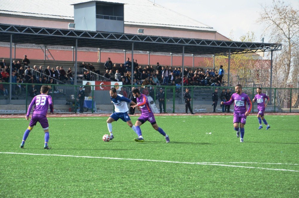 Arguvan Belediyespor Zorlu Maçın Kazananı Oldu