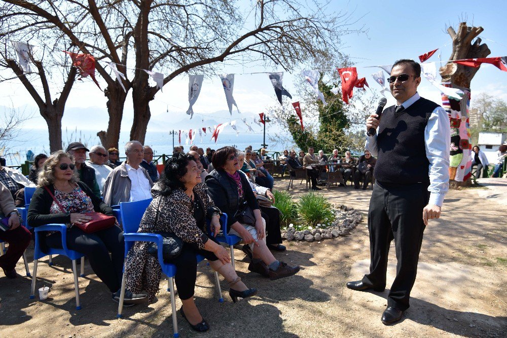 Muratpaşa’da Sağlıklı Yaşlanma İçin Eğitimler Sürüyor