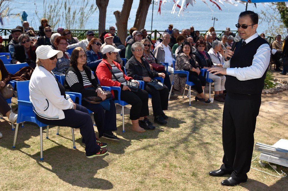 Muratpaşa’da Sağlıklı Yaşlanma İçin Eğitimler Sürüyor