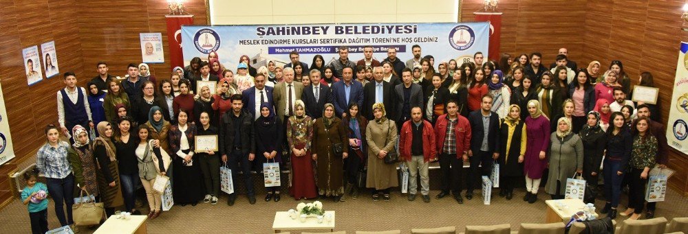 Şahinbey’de 205 Kursiyer Törenle Sertifikasını Aldı